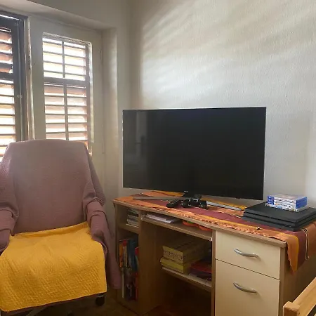 Bohemia Retro In Centar Guest house